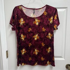Floral Velvet feel Women's Top XL Never worn
